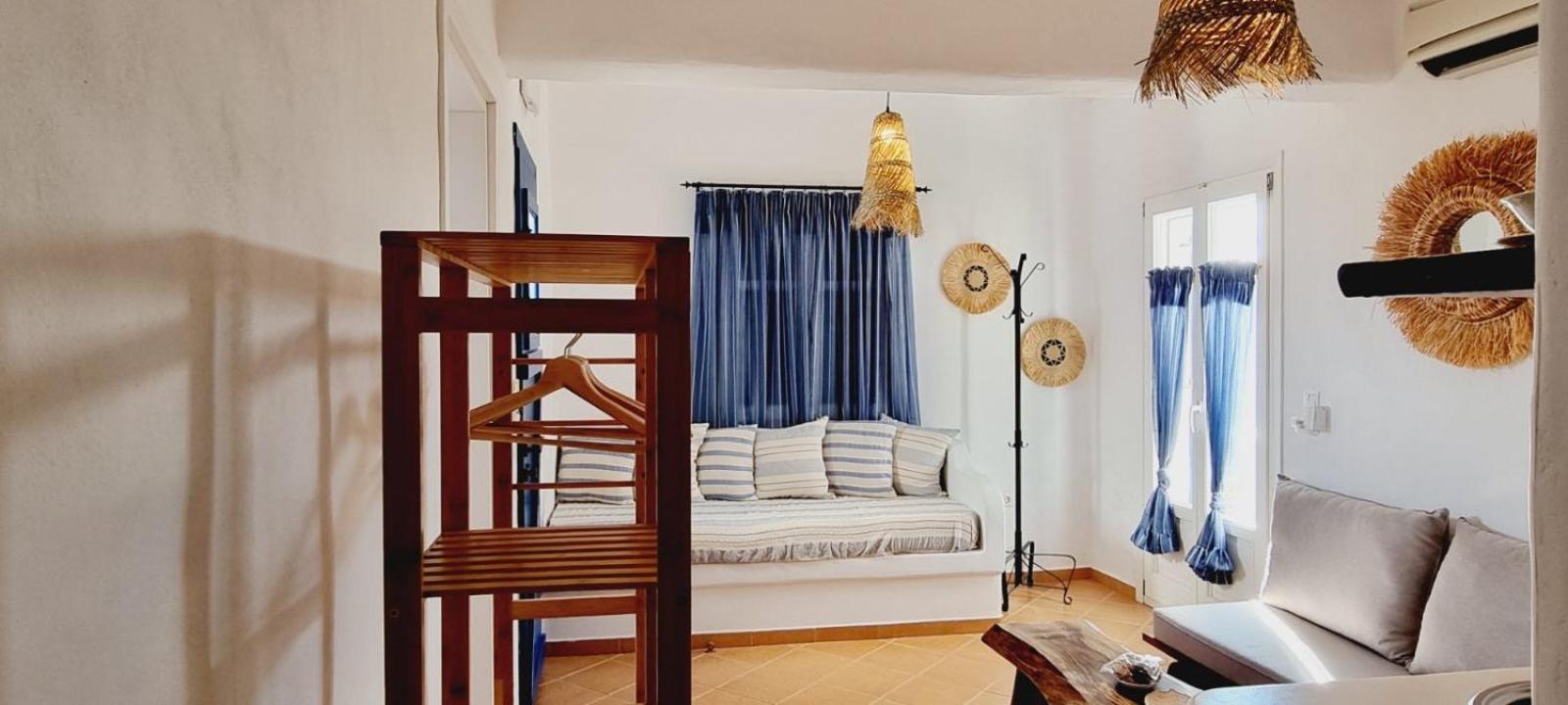 Syros Apartments Suites Chryssonisos Kini Exteriér fotografie